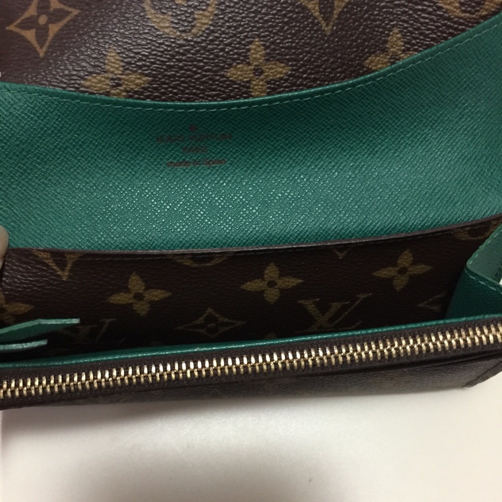 Louis Vuitton Emily wallet -PRICE IS FIRM- - Picture 8 of 8